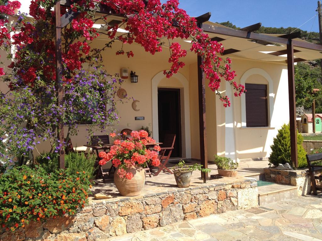 Fissi Villas Agritourism Accommodation Near The Sea Agios Nikolaos  Exterior photo