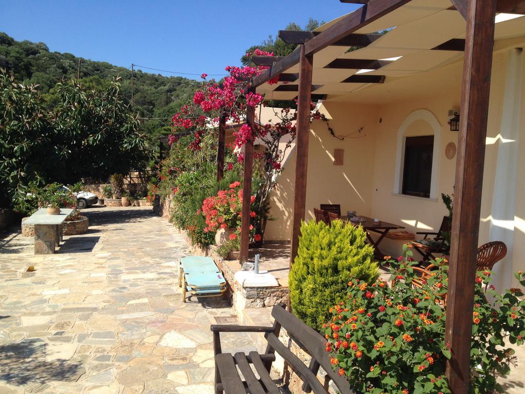 Fissi Villas Agritourism Accommodation Near The Sea Agios Nikolaos  Exterior photo